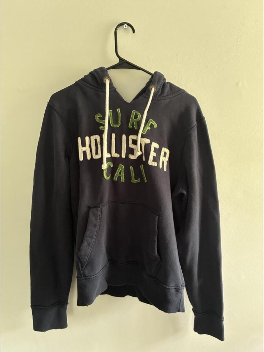 Vintage Hollister Co. Navy Blue Men's Hoodie Large Pullover with Embroidered 'H0